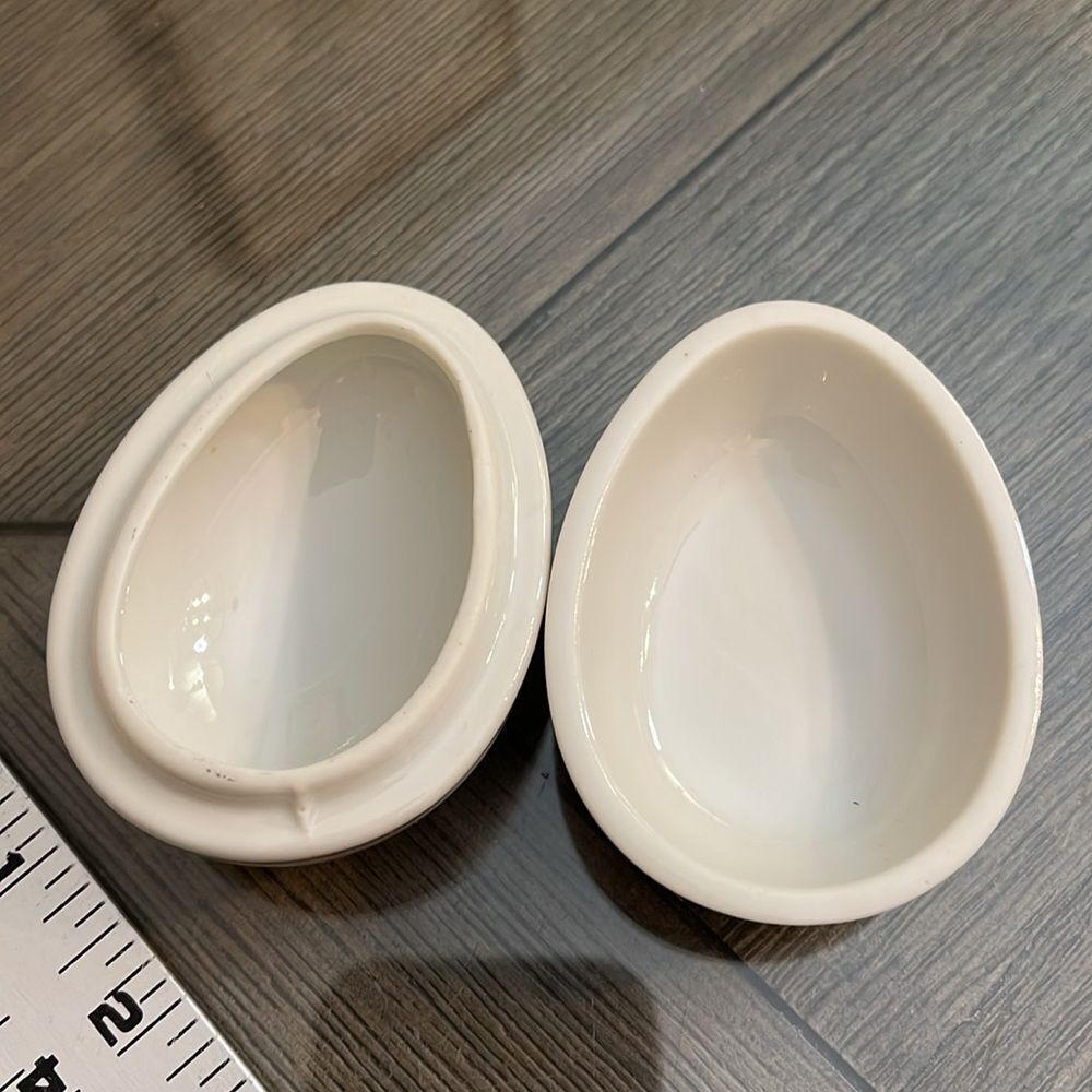 1980 Designers Collection Butterfly & Rainbow Design Egg-Shaped Trinket Box - Picture 10 of 16